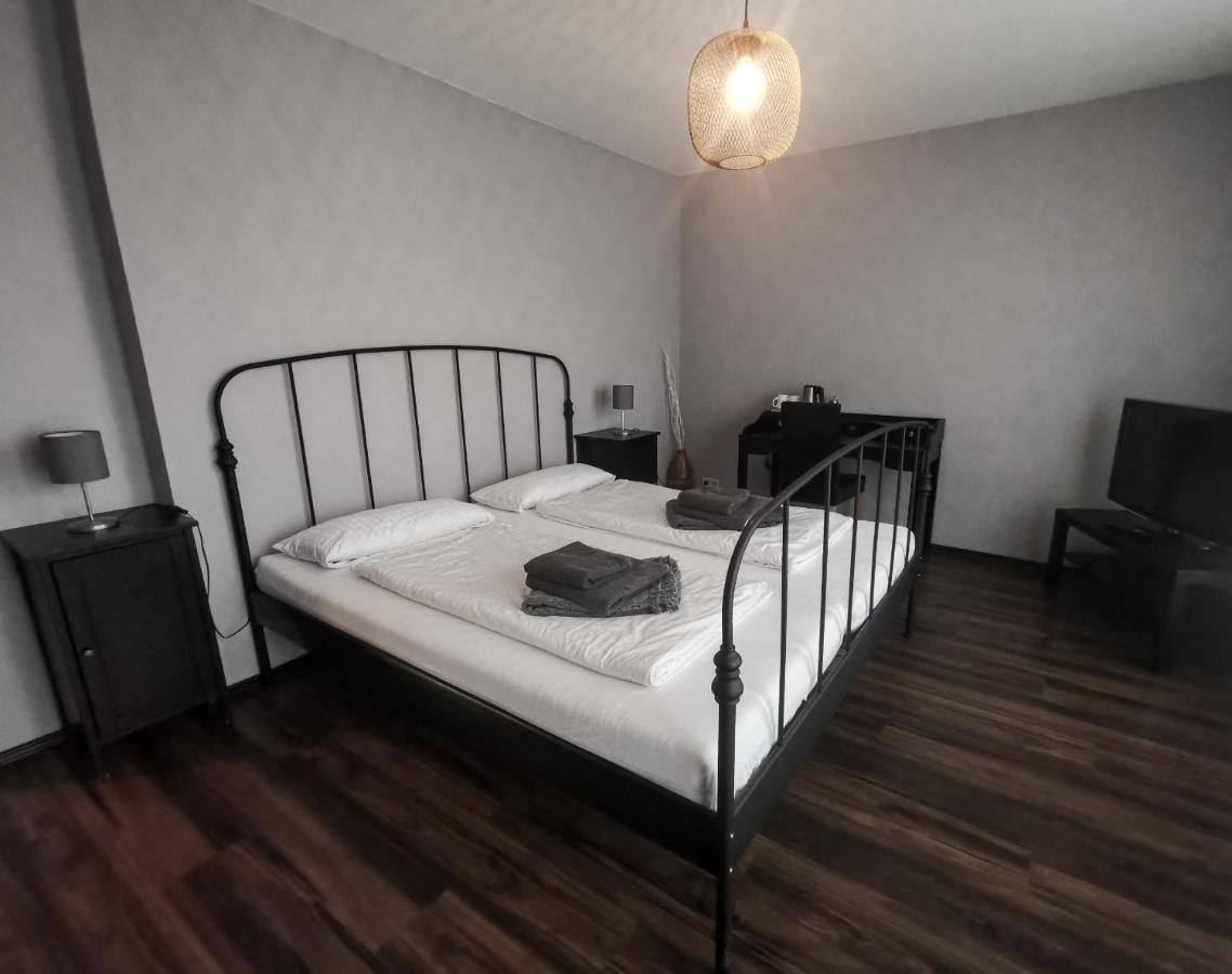 Kontraste Hotel Neumünster Екстериор снимка